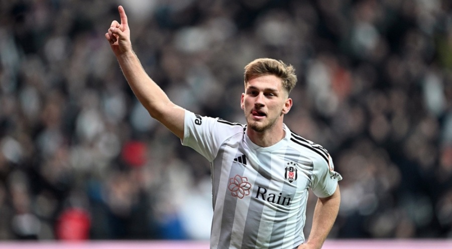 Napoli, Semih Kılıçsoy'a kanca attı