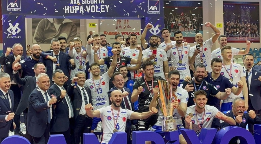 Erkekler Kupa Voley'de şampiyon Halkbank oldu!