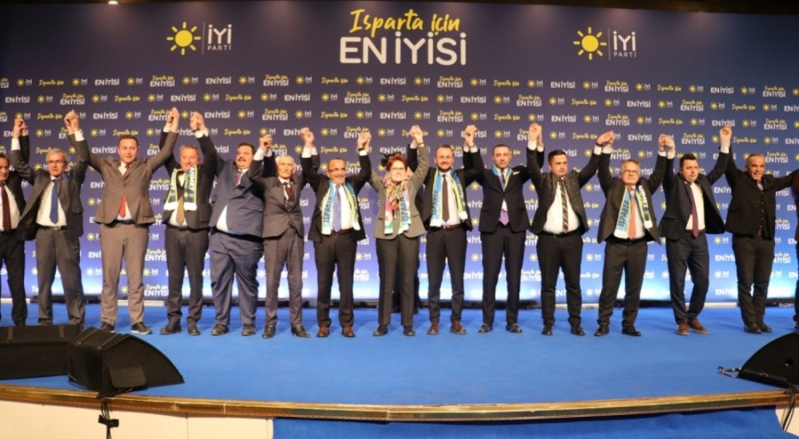 Akşener: Milletimizin içinde olmanın ne kadar önemli olduğunu Demirel'in sisteminden öğrendim