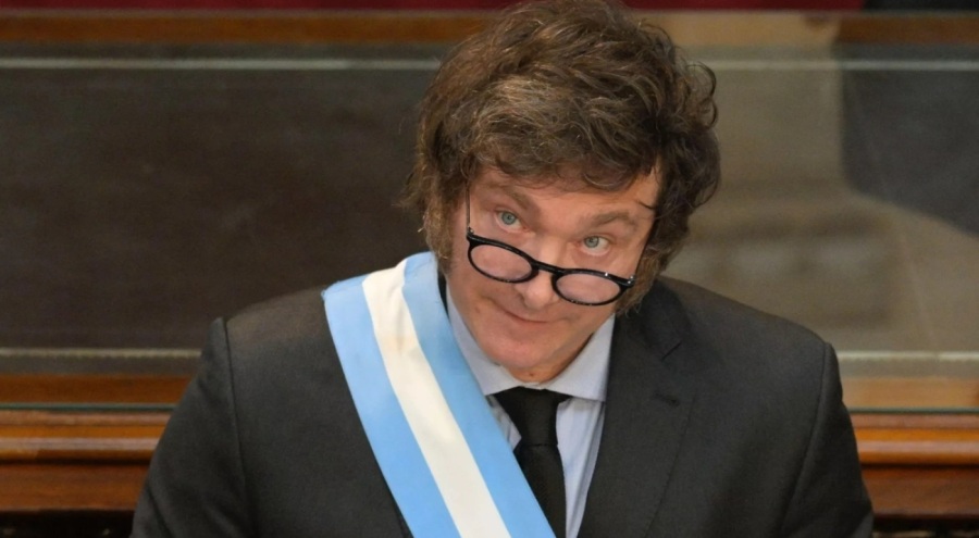 Kolombiya, tüm Arjantinli diplomatları sınır dışı ediyor