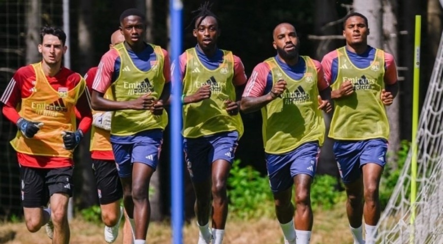 Oruç yasağına sert tepki! Milli takım kampını terk etti