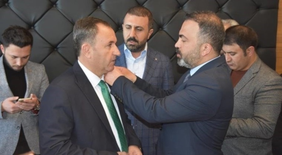 CHP'nin Bitlis Belediye Başkan Adayı AK Parti'ye geçti