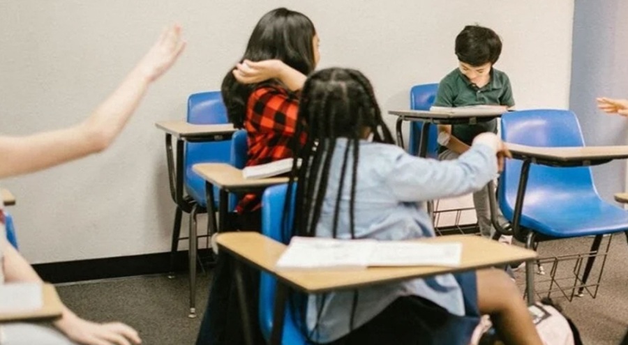 Uzmanından akran zorbalığı uyarısı!