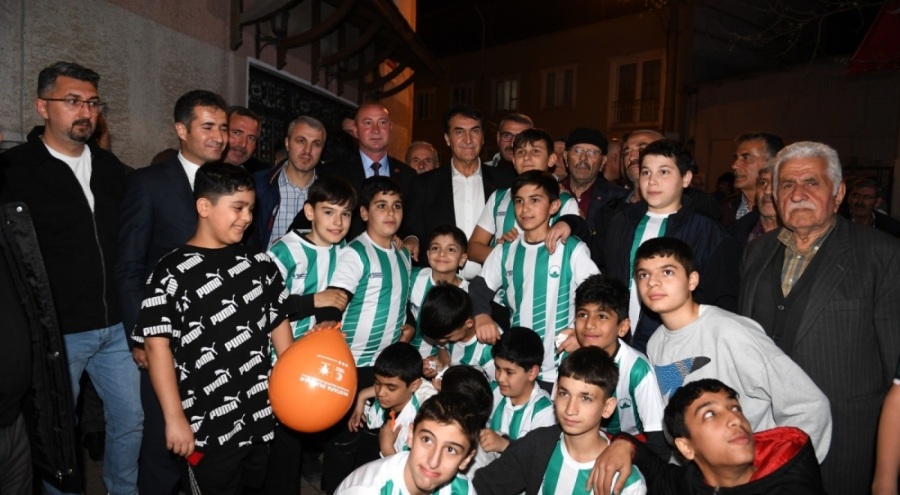 Osmangazi Belediye Başkanı Dündar, İvazpaşa ve Doğanevler mahallelerini ziyaret etti