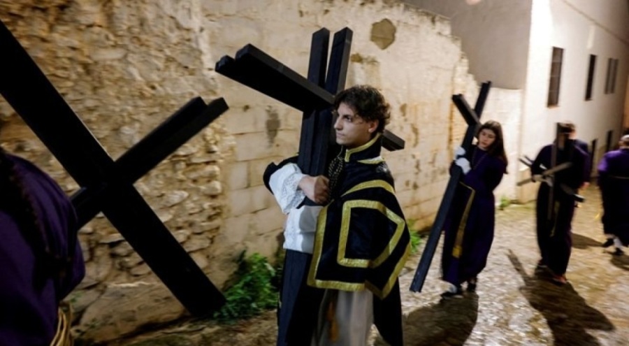 İspanya'da fırtına sonucu Paskalya törenleri iptal edildi