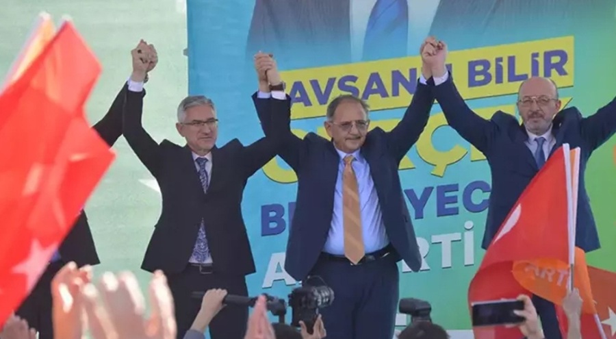 Mehmet Özhaseki: 4 bin 330 köyde çelikten evler yapıyoruz