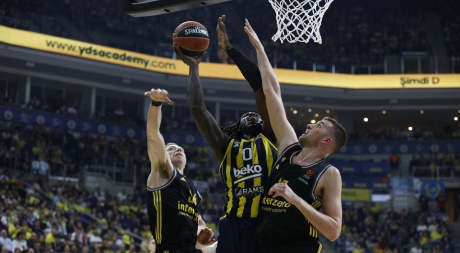 Nigel Hayes-Davis EuroLeague tarihine geçti, Fenerbahçe Beko galip!