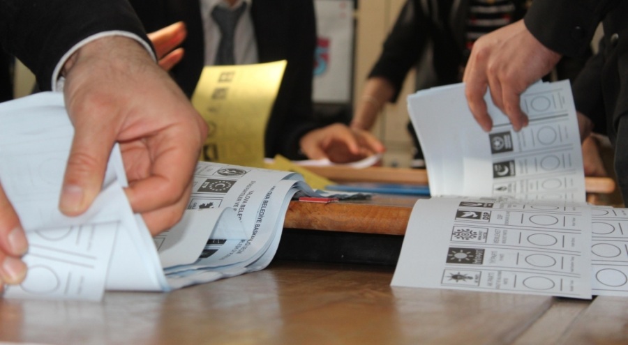 Yalova'da oy sayımı işlemleri başladı
