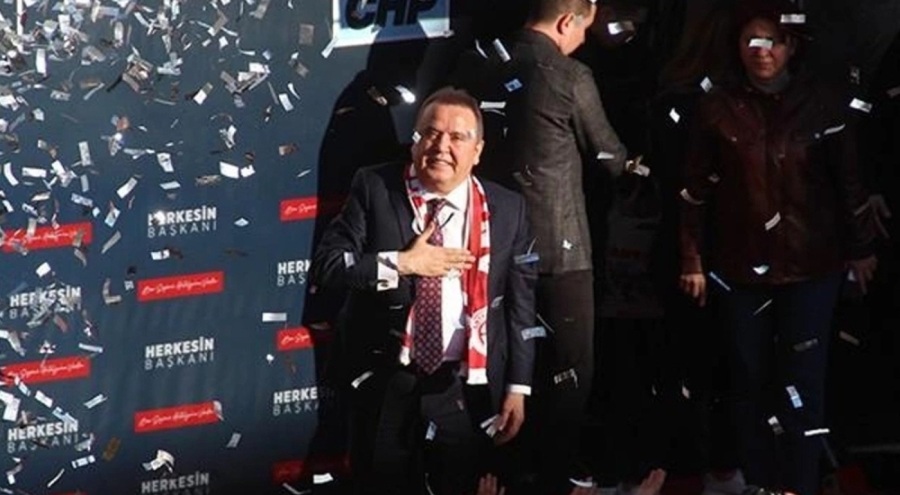 Antalya Büyükşehir Belediye Başkanı olan Böcek: Herkesin başkanı olmaktan vazgeçmeyeceğiz