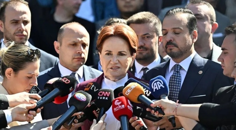 Gözler Meral Akşener'de! İYİ Parti'de 2 yönetici istifa ettiğini duyurdu