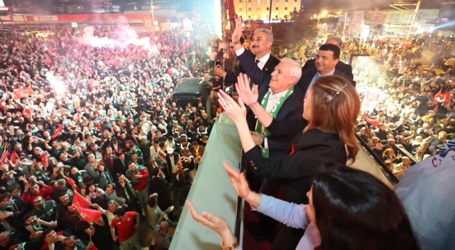Bursa Büyükşehir'de yüzde 47,60 ile Bozbey, 6 ilçede CHP, 9 ilçede AK Parti, 2 ilçede İYİ Parti seçimi kazandı