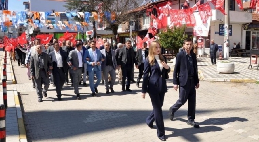 Türkiye'nin en genç kadın belediye başkanı oldu