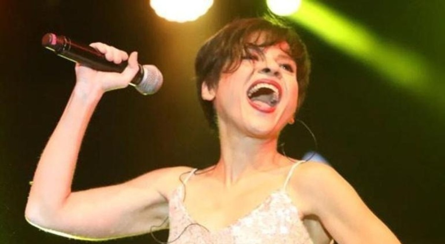 Aydilge'den sevenlerini korkutan haber