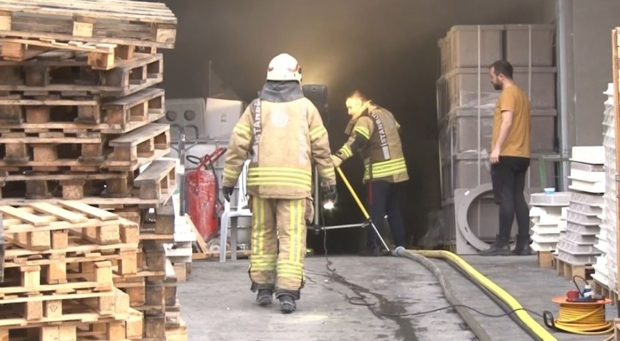 Fabrikada korkutan yangın