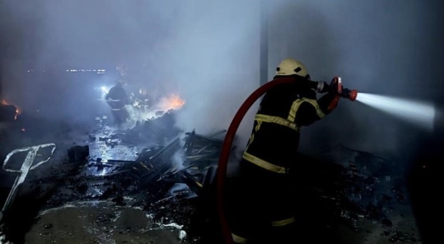 Palet fabrikasında büyük yangın!