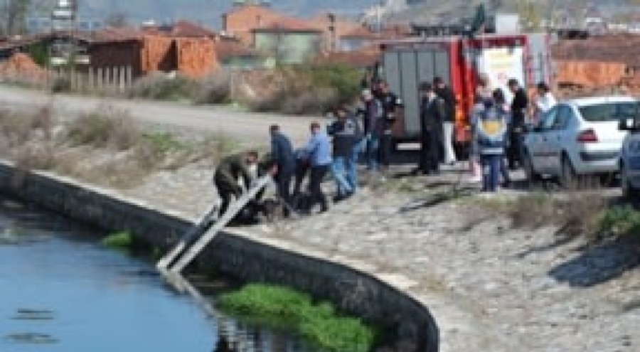 Kayıp olarak aranan yaşlı adamın derede cansız bedeni bulundu
