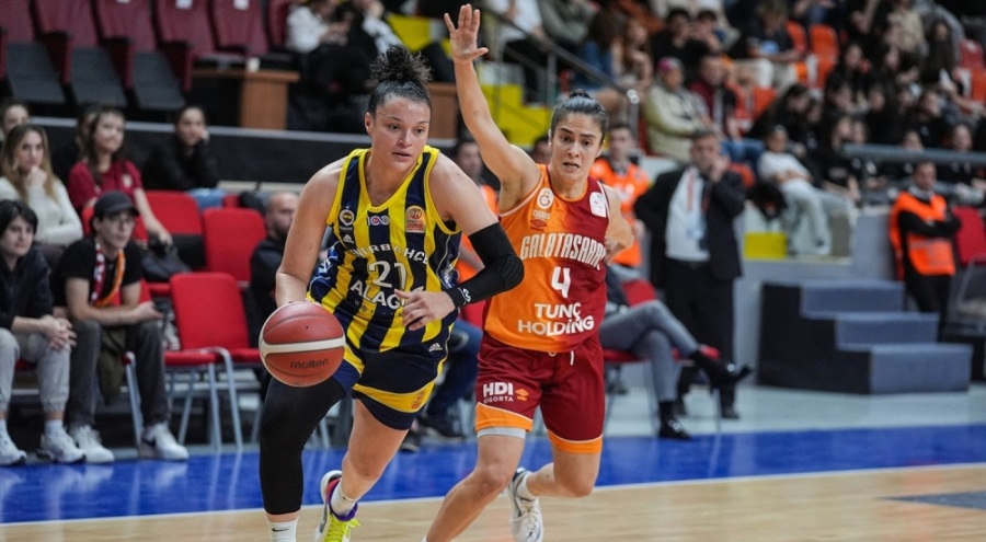 Fenerbahçe, Galatasaray'ı 38 sayı farkla yendi!