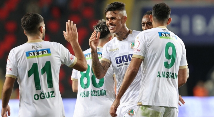 Alanyaspor, Gaziantep FK'yı 3 golle yendi