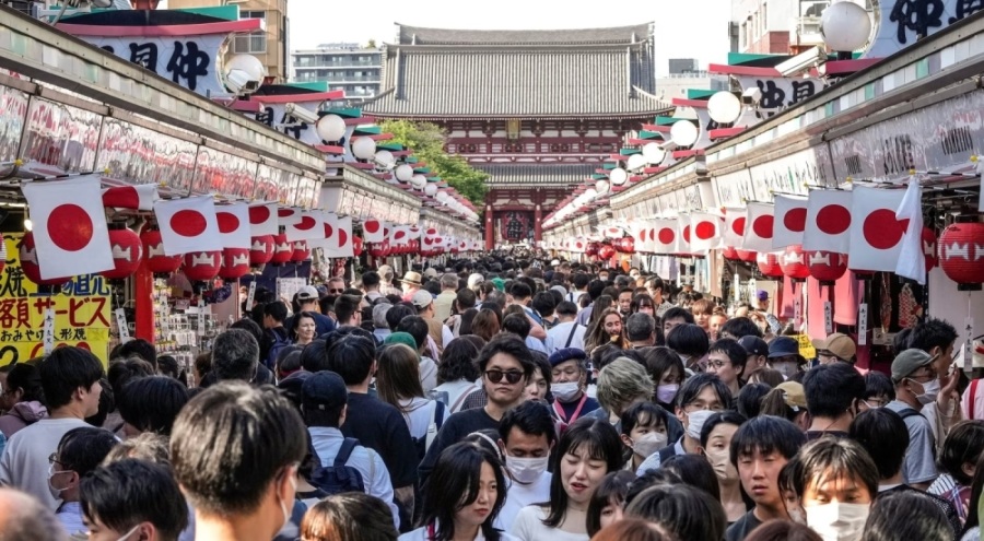 Japonya'da 2531'e kadar herkesin soyadı aynı olacak