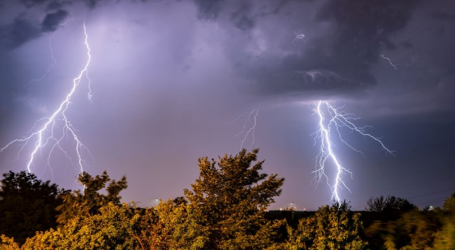 Liselilerin futbol maçına yıldırım düştü! Çok sayıda yaralı