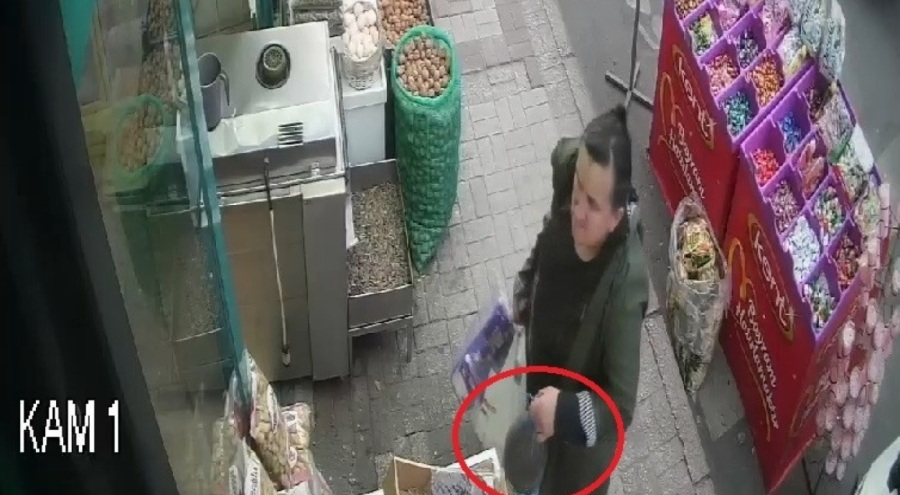 Bursa'da müşteri gibi geldi, zeytin bidonunu çaldı!