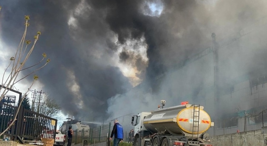 Tekirdağ'da korkutan fabrika yangını