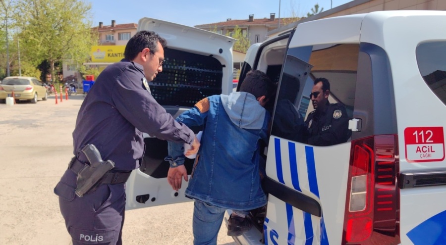 Bursa'da 15 yaşındaki suç makinesi yakalandı