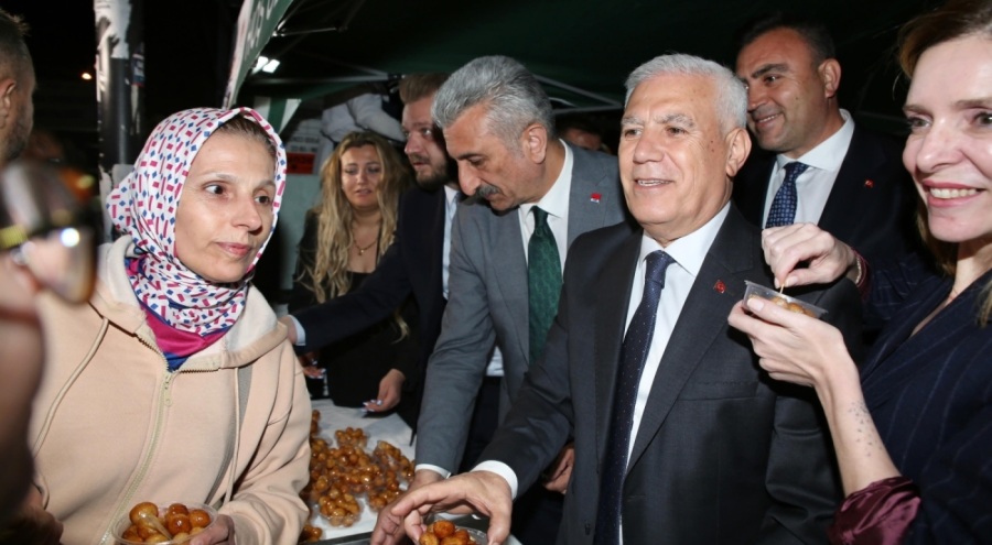 Başkan Bozbey, Kadir Gecesinde vatandaşlarla bir araya geldi: Bursa'da yaşam kalitesini artıracağız
