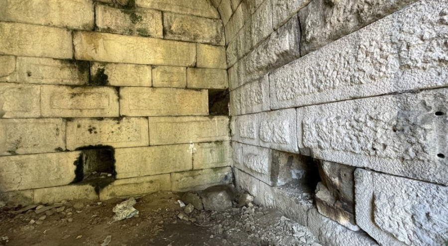 Amasra'da izinsiz kazı yapanlara suçüstü: 6 gözaltı