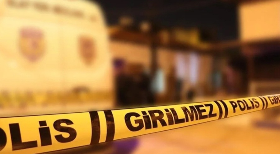 Bıçaklı kavgada kan aktı