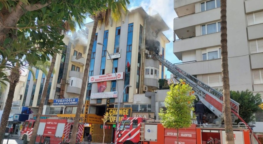 Personel yatakhanesinde korkutan yangın!