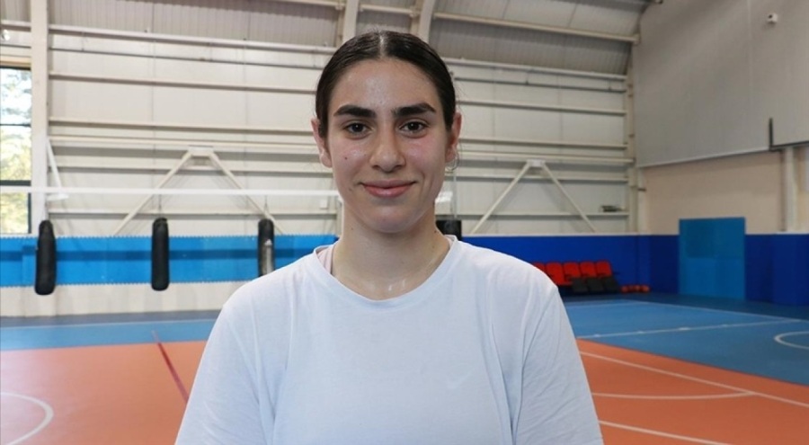 Milli boksör Sıla Üçyıldız, Avrupa Şampiyonası'ndan madalyayla dönmek istiyor