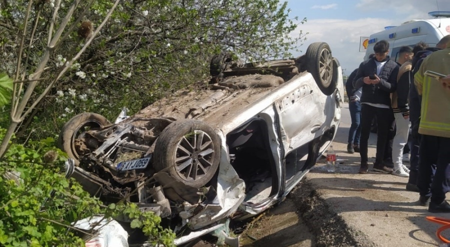 Bursa'da otomobil takla attı! Çok sayıda yaralı