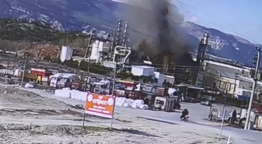 Sunta fabrikasının ham madde silosunda patlama