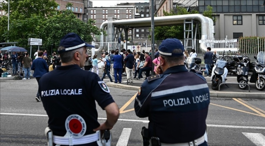 Napoli'de NATO karşıtı yürüyüşe sert müdahale: 8 yaralı