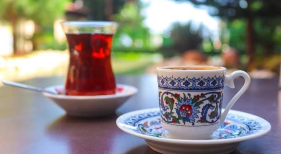 "Bayram ziyaretlerinde çay ve kahveyi aşırı tüketmeyin"