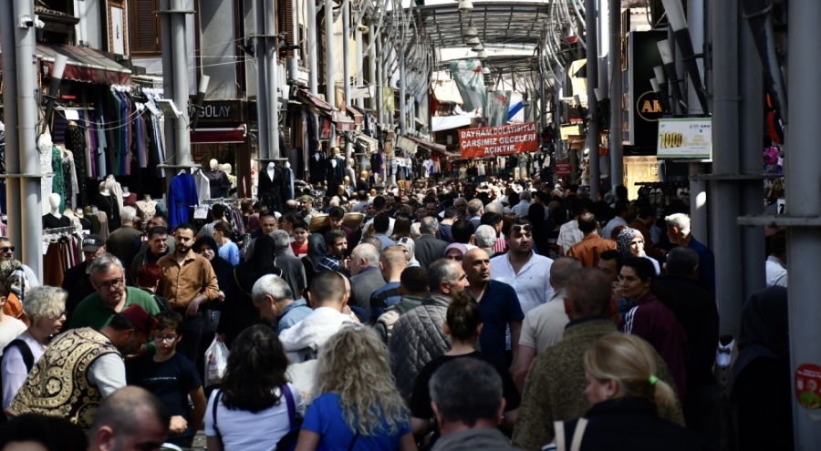 Bursa'da bayram alışverişi yoğunluk oluşturdu