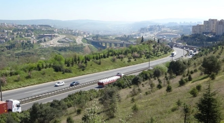 Tatil dönüşüne dikkat! Valilikten uzun araç yasağı geldi