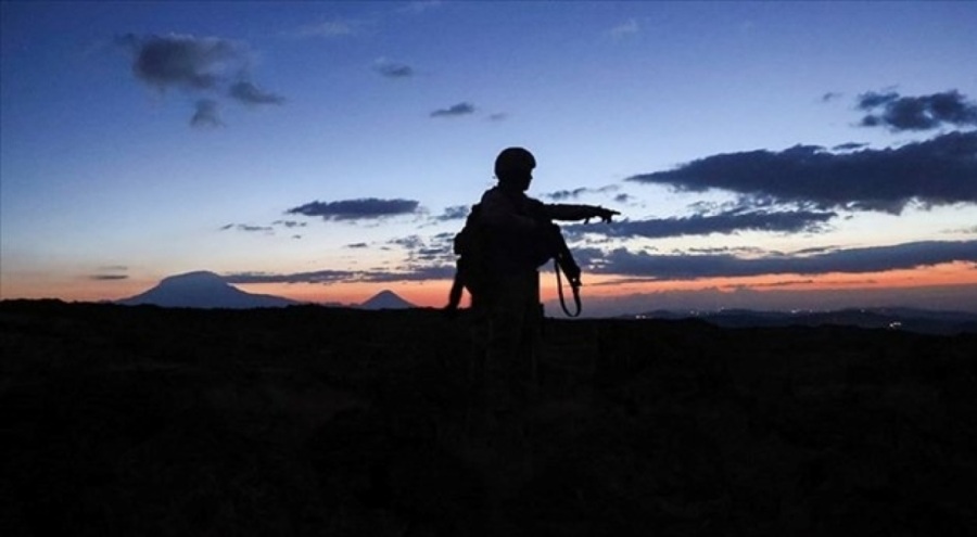 Pençe-Kilit bölgesine yaralanan asker şehit oldu