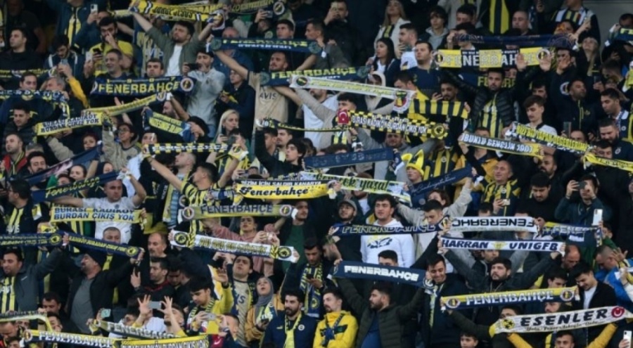 Fenerbahçeli taraftarlardan yönetime çağrı!