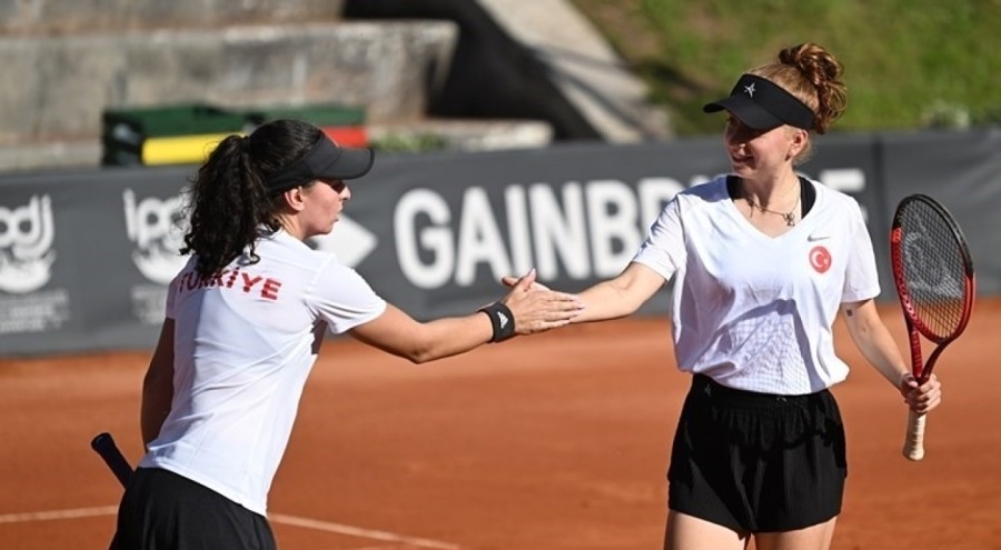 A Milli Kadın Tenis Takımı, Portekiz'i yendi