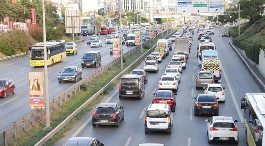 Trafikte bazı araçların seyri durduruldu