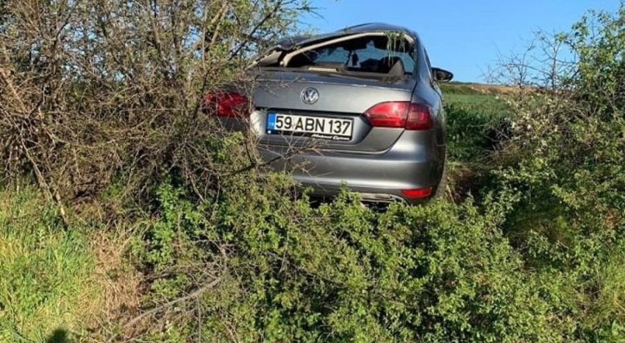 Kontrolden çıkan otomobil takla attı