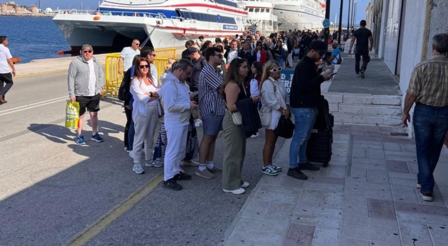 Kapıda vize uygulaması başladı: Rodos'a Türk turist akını