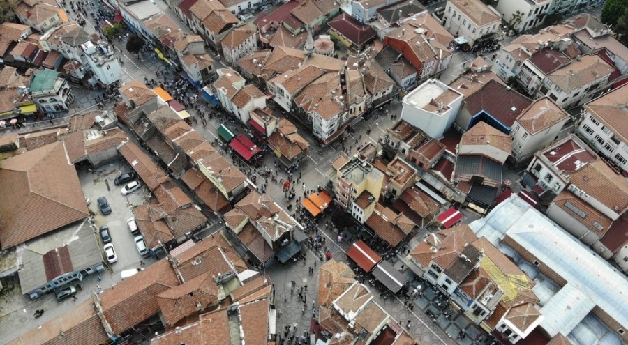 Edirne'de metrelerce uzayan tava ciğer kuyruğu havadan görüntülendi