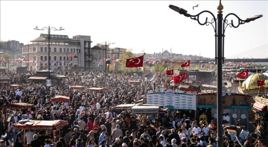 İstanbul'da bayram yoğunluğu son gününde de devam etti