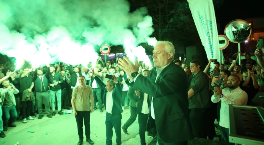 Başkan Bozbey'den Bursalılara bayram hediyesi! Tüm biletleri satın aldı