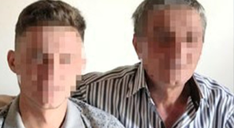 Babasını bıçaklayan genç ölü olarak bulundu