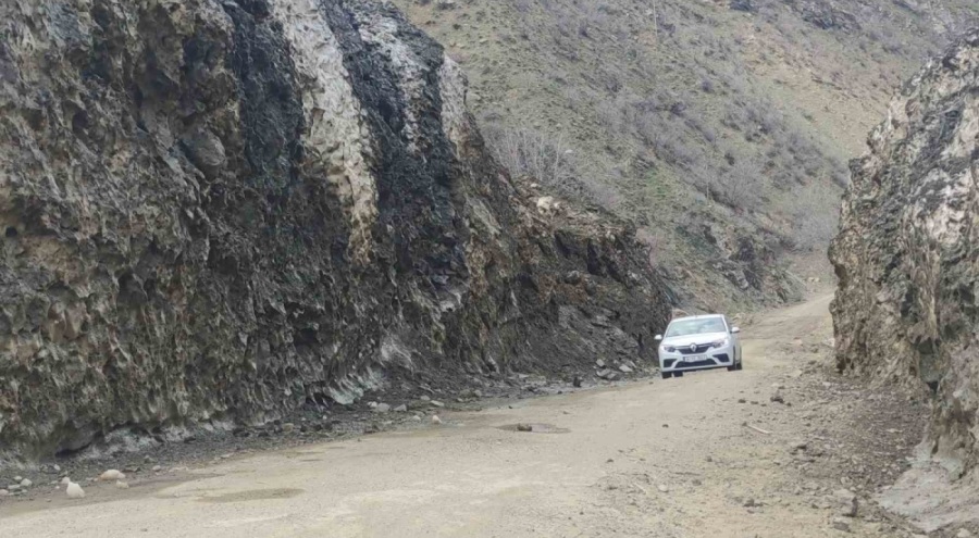 Van-Bahçesaray kara yolu 113 gündür kapalı