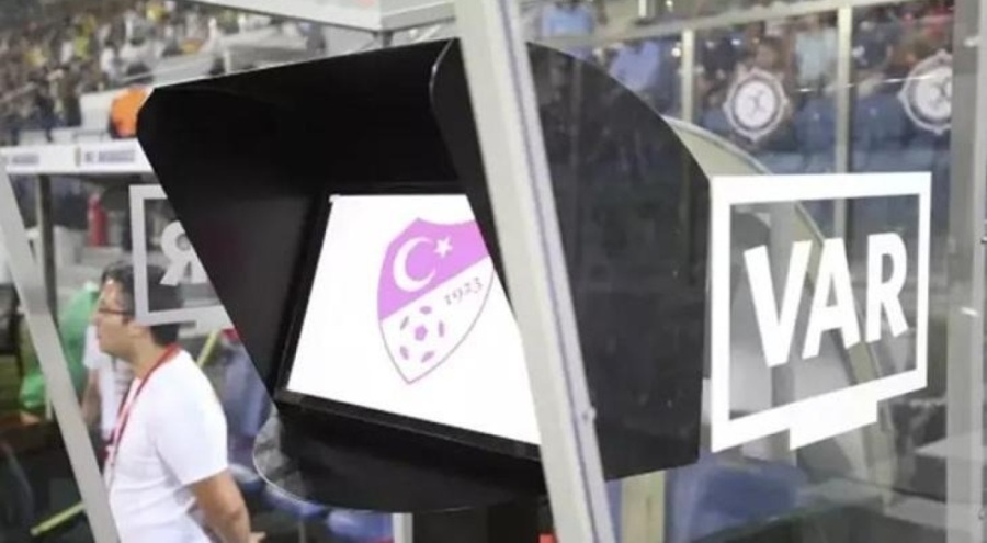 Süper Lig'in ilk yabancı VAR hakemi belli oldu